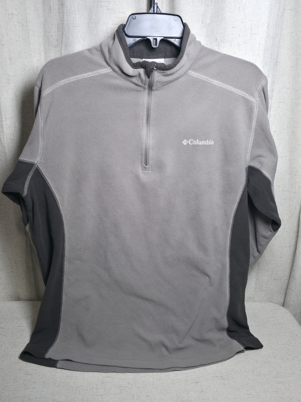 Columbia Light Gray and Dark Gray Women's Quarter-Zip Fleece - Picture 2 of 5